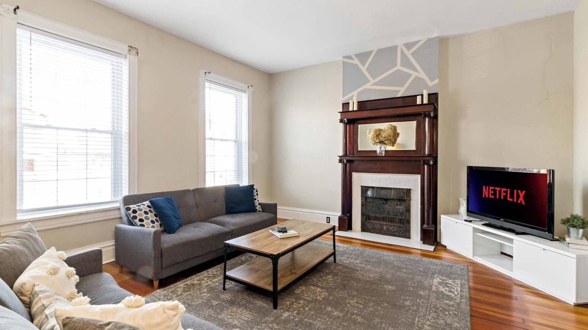 Benton Park Apartment | Benton Park 1BR | Washer/Dryer, Fenced Backyard, Fast Wi-Fi, Pets OK