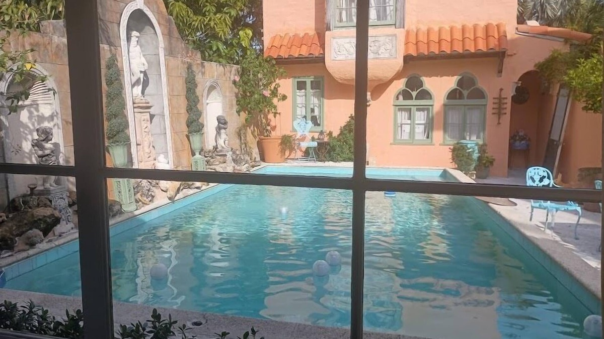 Northwood Shores Bed & Breakfast | Benzel Mansion