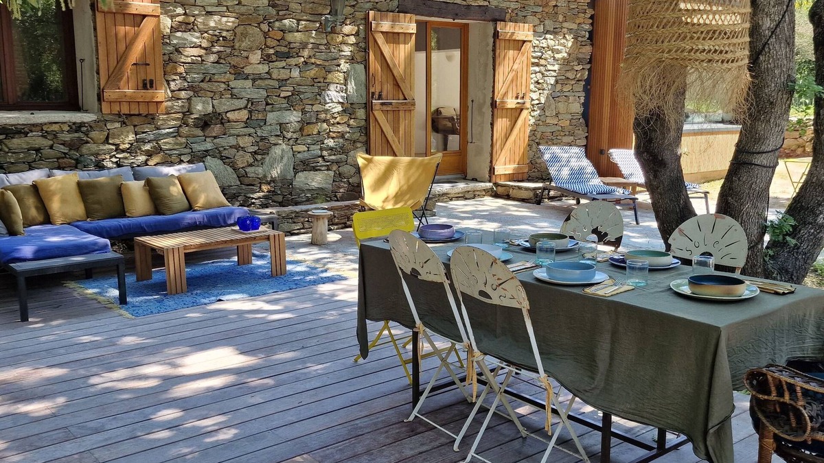 Barbaggio Villa | Bergerie Baracco Argia, Piscine et Maquis et Tradition Corse Pour 7 Personnes