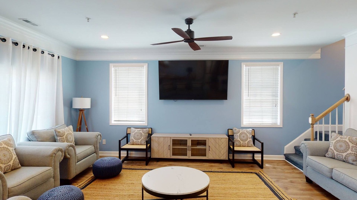 Cherry Grove Beach House | Bermuda D, Generous Space, Short Walk to Beach, Ideal Vacation Home