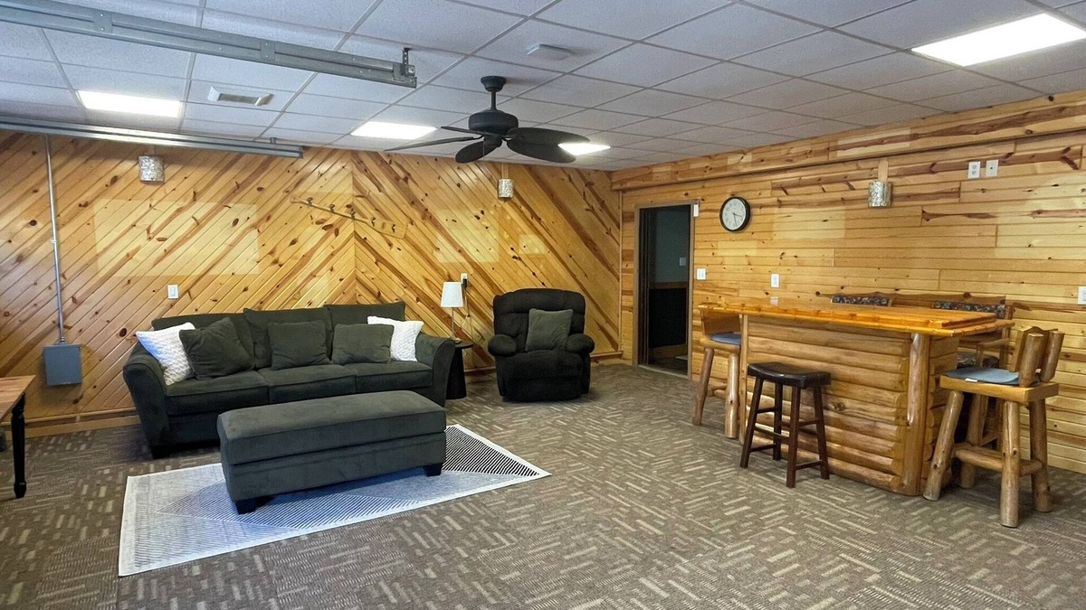 Devils Lake Cabin | "Bert Cave" - Lake Side Cabin, Hovde Resort