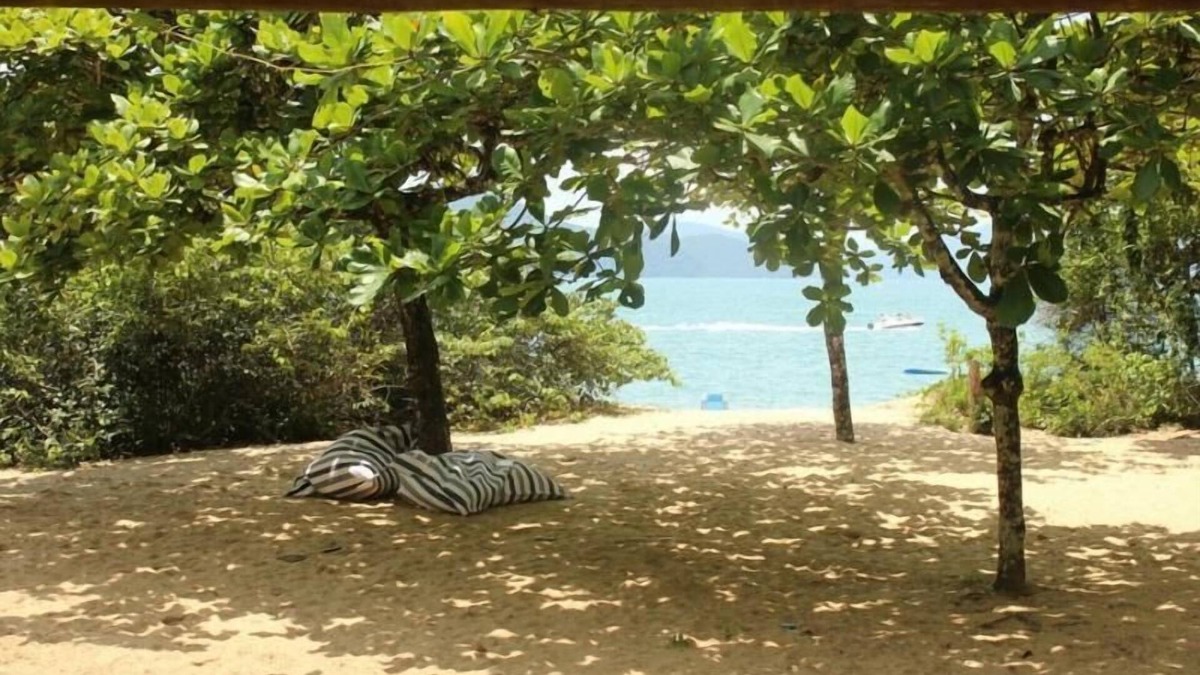 Praia Vermelha House | Best home the best beach in Ubatuba in condominium