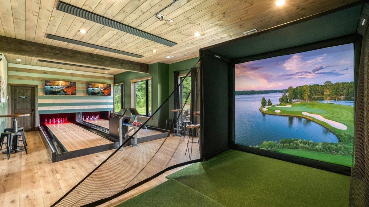 Wears Valley House | Best in Smokies - Grotto Pool, Bowling, Golf Sim