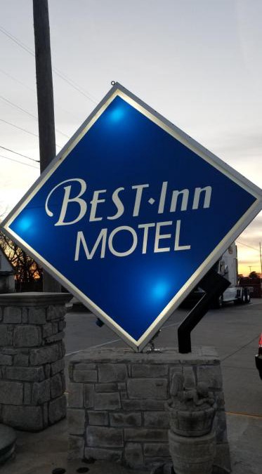 Salina Hotel | Best Inn Motel Salina