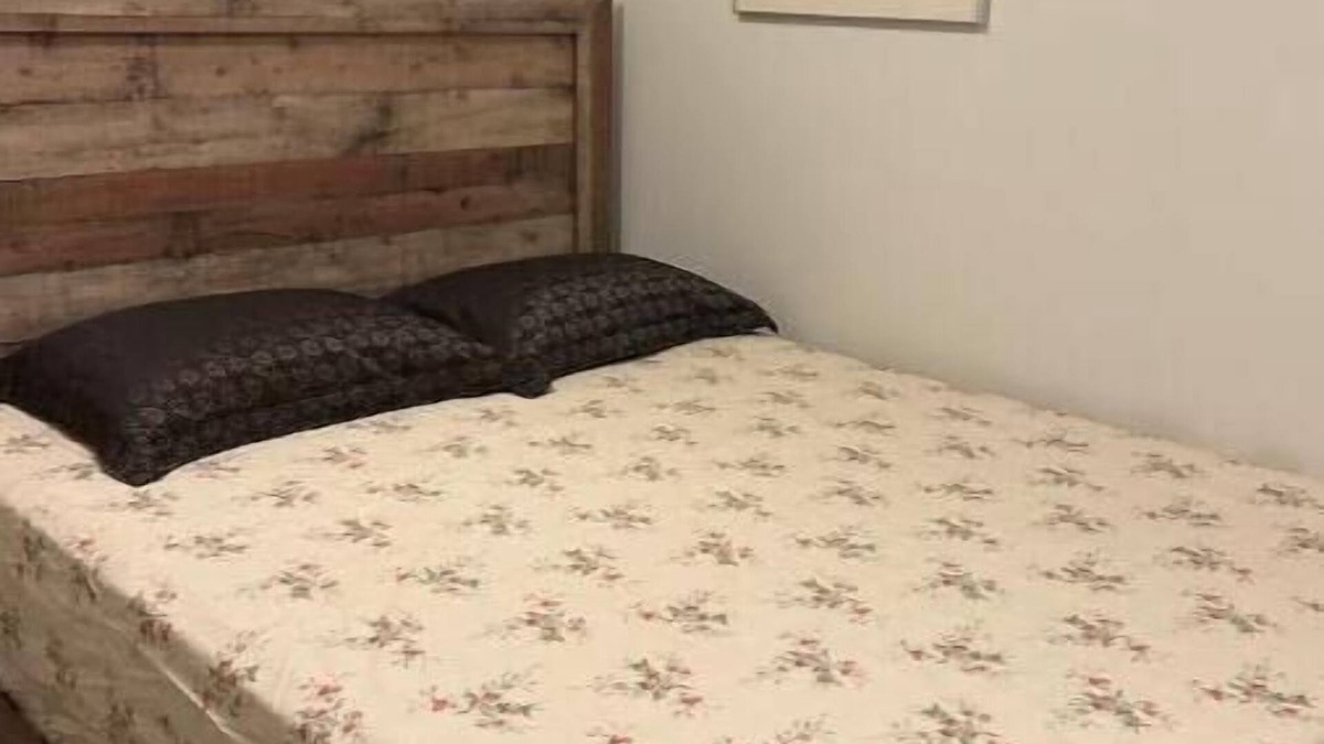 Saskatoon House | Best Location 2 Bedrooms Suite