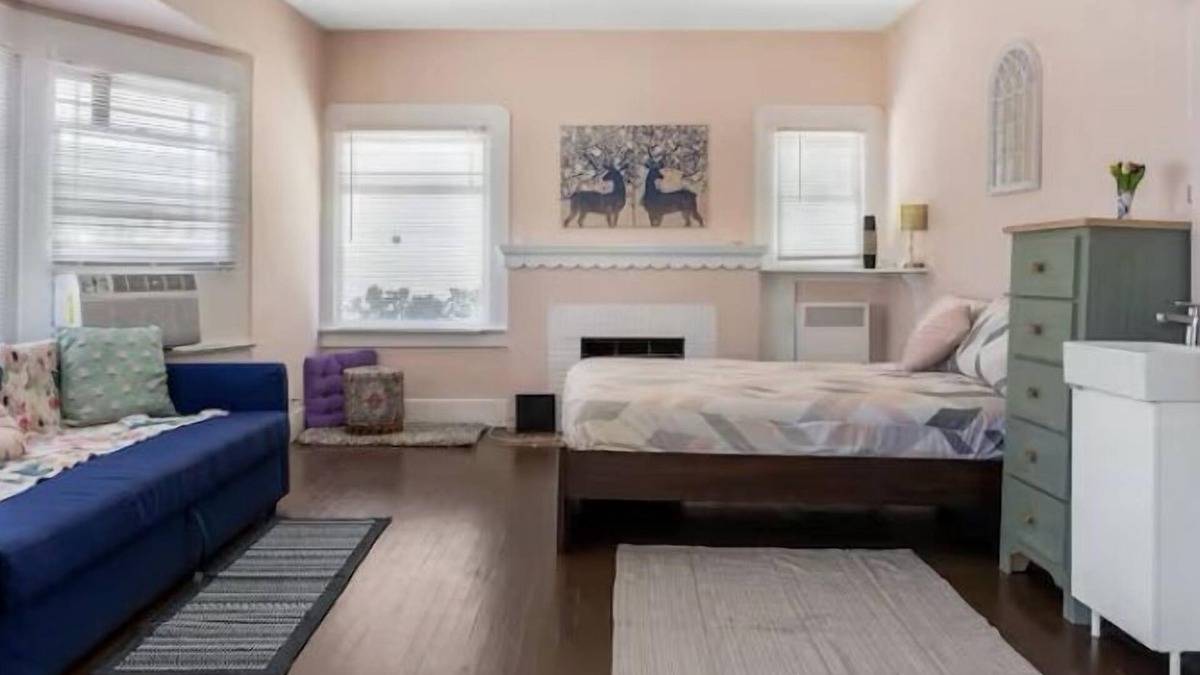 Hillcrest House | Best location 3 bed house in Sunny San Diego great for larger groupfamily events
