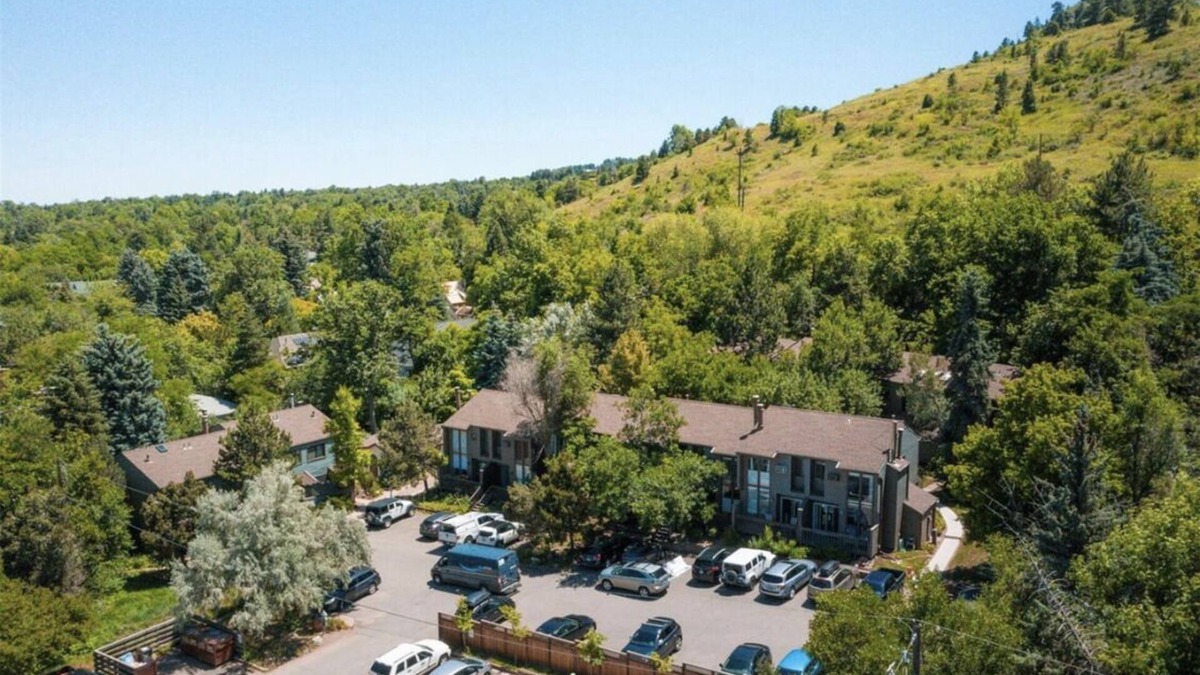 Lower Arapahoe House | Best Location in Town at this Luxury hideaway! Walking distance to EVERYTHING!