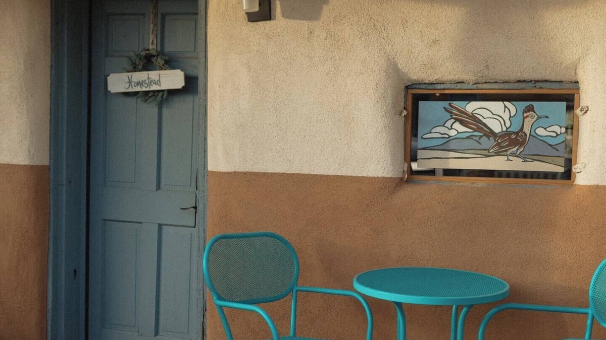 Old Town House | Best Location/Walkable Neighborhood/Gated Parking