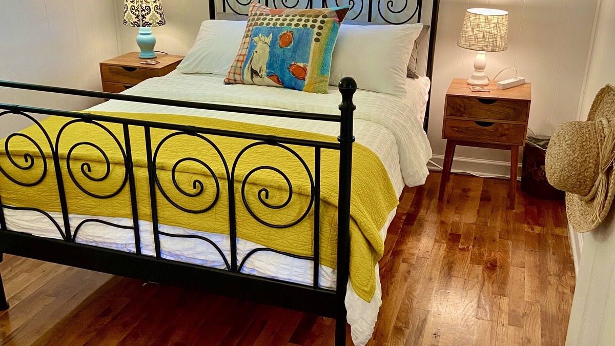 Wewahitchka House | ↠» Best of Both Bungalow «↞ 20 min to the Beach!