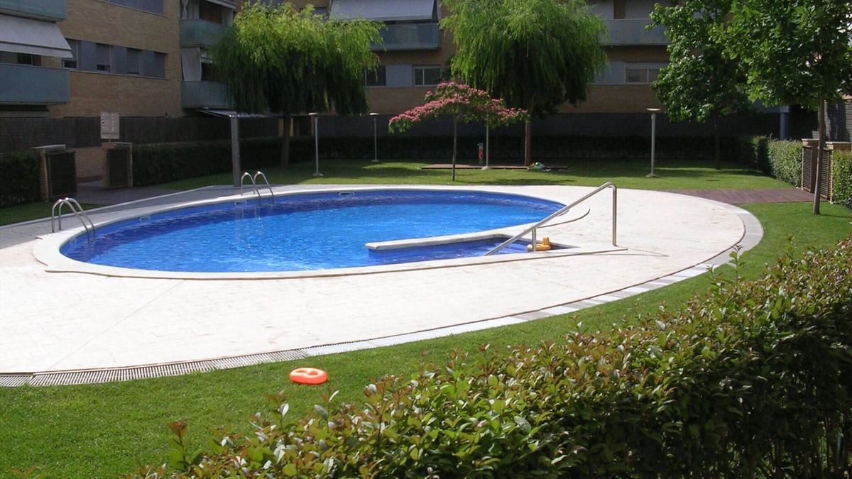 Tossa de Mar Apartment | BEST OFFER! few minutes Beach, Pool + Free Wifi 5G+ Parking