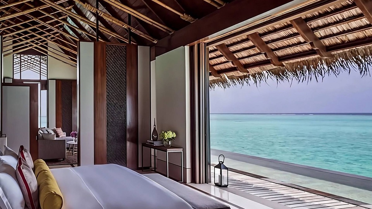 Reethi Rah House | Best Place to Unwind! On Private Beach w/Beach View, Private Pool and Spa Tub