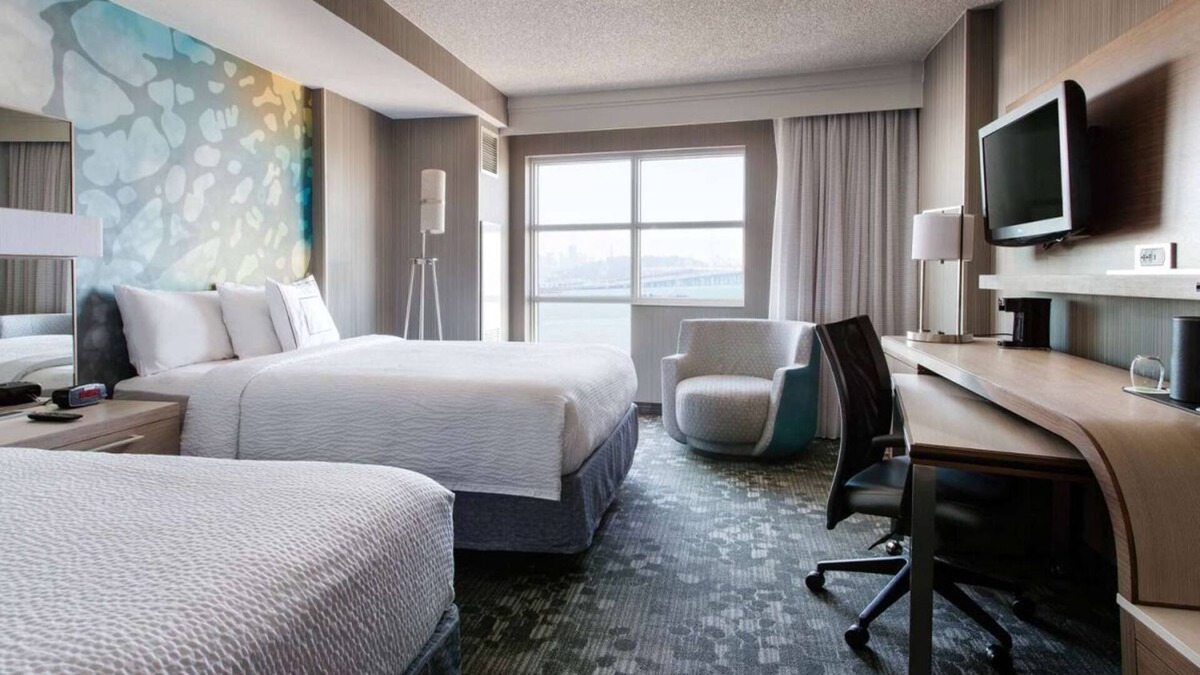 Emeryville Resort | Best Place to Unwind! 3 Modern Units, w/Pool, Pet-Friendly, Near Novartis Park!