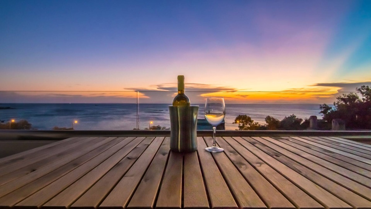 Saronida Apartment | Best Seaview Attica Apartment “Sikinos”