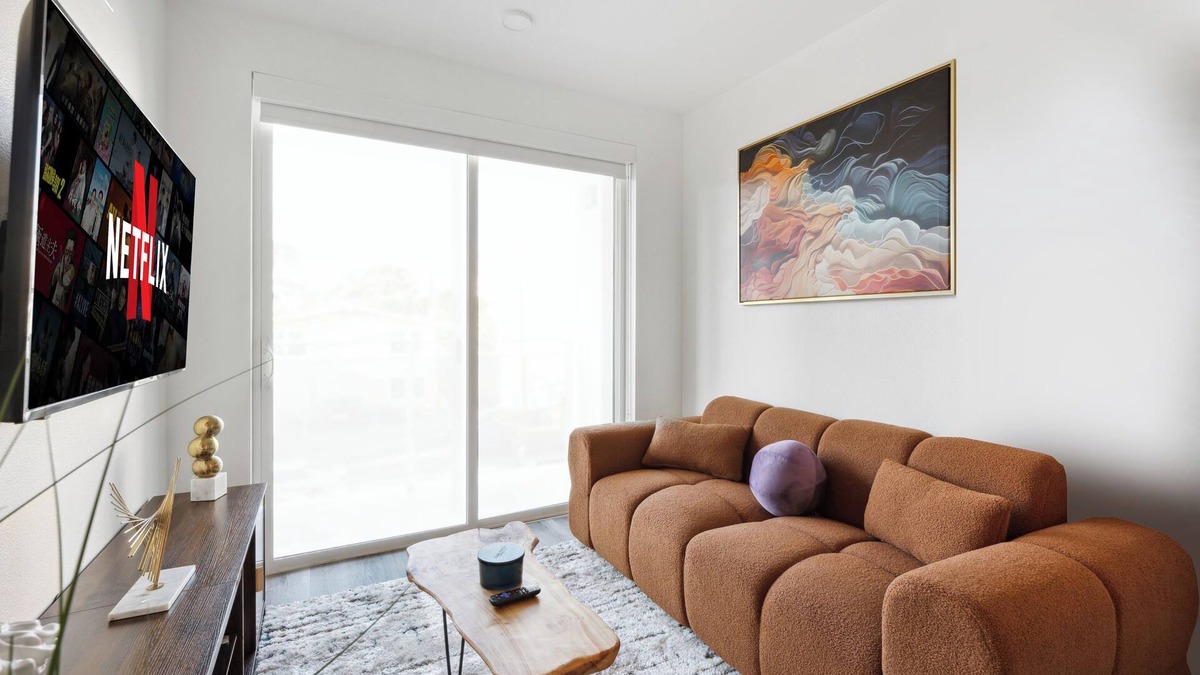 Beverly Grove Apartment | Best vacation in Hollywood with luxury amenities
