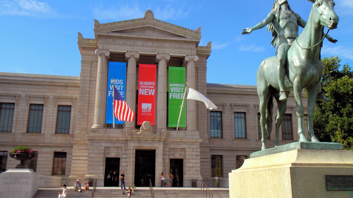 Burlington Hotel | Best Value, Quality Stay! Short Drive to Harvard Museum of Natural History