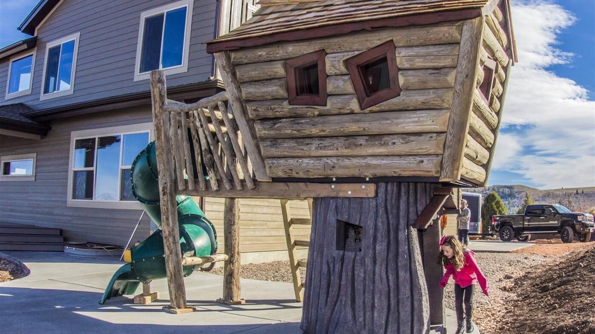 Garden City Cabin | Best View at Bear Lake - Sleeps 34 - Custom Playroom & Hot Tub