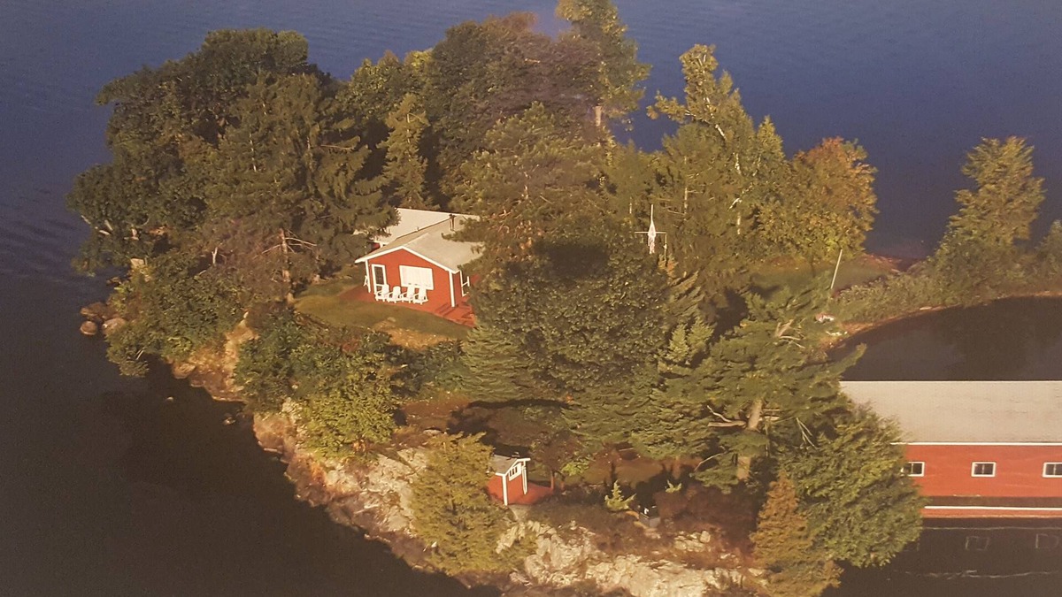 Leeds and the Thousand Islands Cottage | Best view of the 1000 islands. Summer of 2026 is open, thanks for a great 2025!