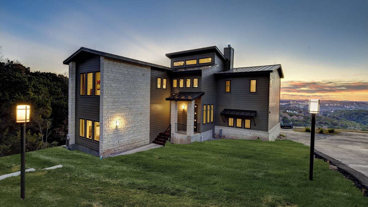 Lost Creek House | Best views in town
