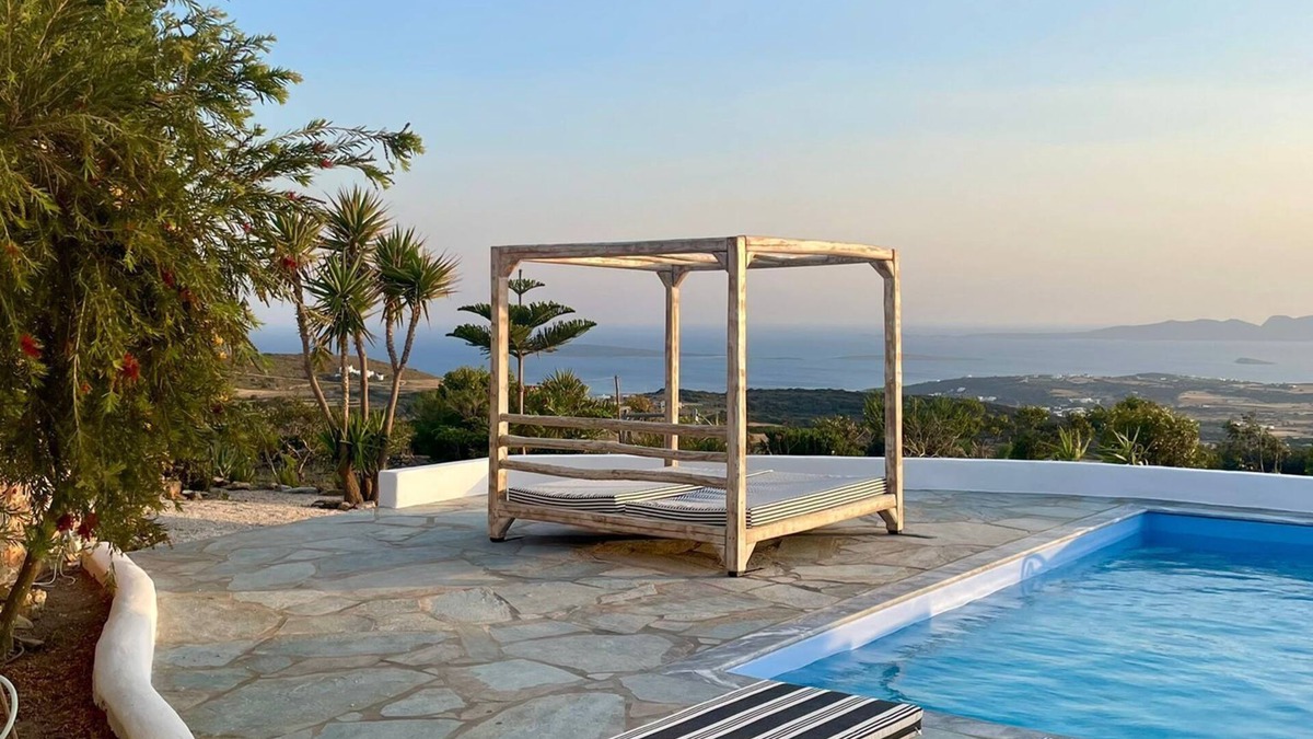 Paros Villa | Best villa for a group of family and friends !