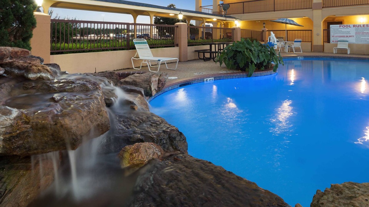 Angleton Hotel | Best Western Angleton Inn