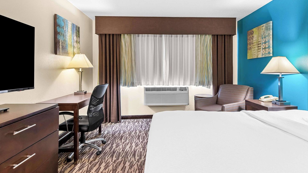 West Baraboo Hotel | Best Western Baraboo Inn