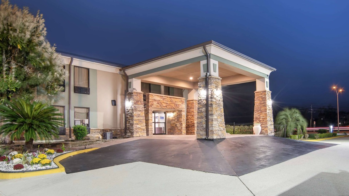 Bridge City Hotel | Best Western Bayou Inn