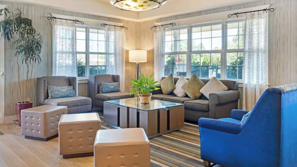 Altaville Hotel | Best Western Cedar Inn & Suites