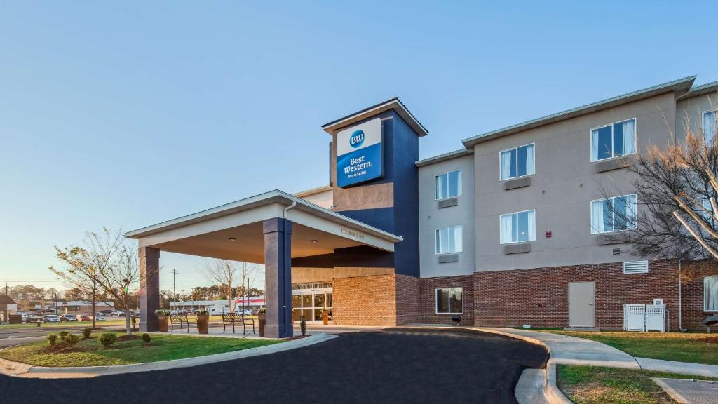 Dothan Hotel | Best Western Dothan Inn & Suites