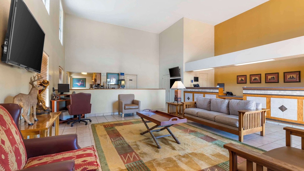 Hallettsville Hotel | Best Western Executive Inn