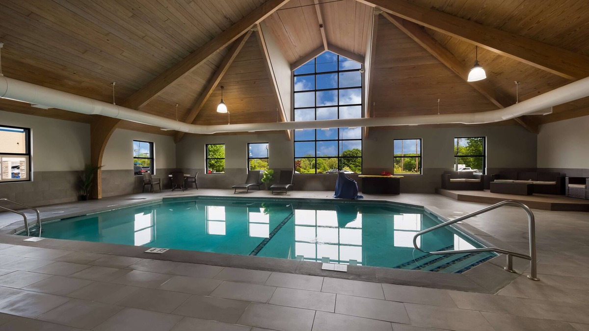 Battle Creek Hotel | Best Western Executive Inn