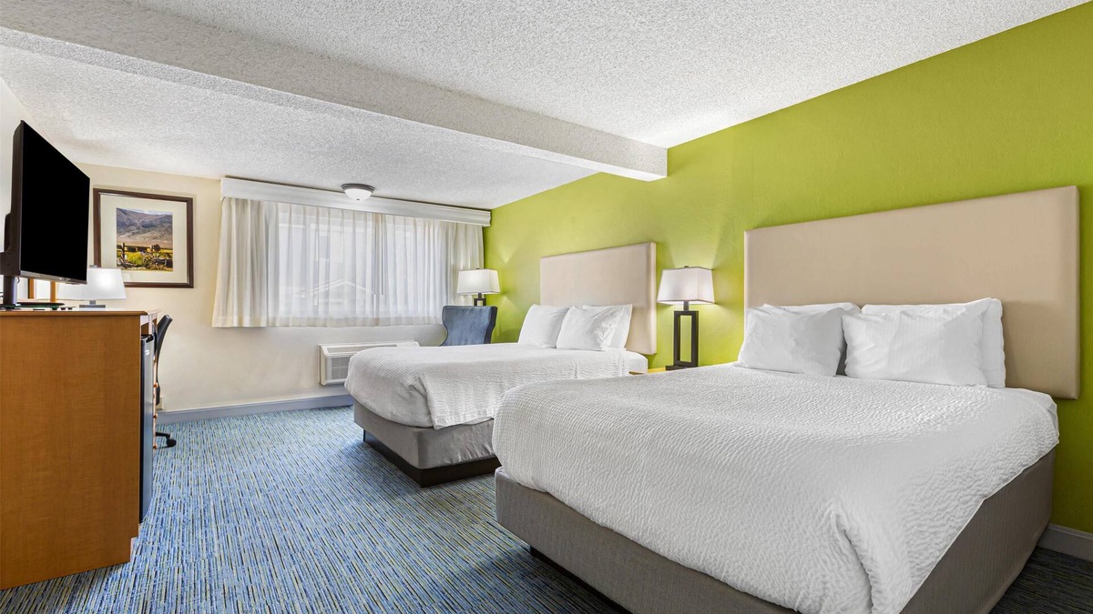 Tonopah Hotel | Best Western Hi-desert Inn