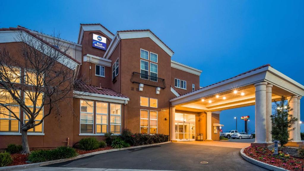Lodi Hotel | Best Western I-5 Inn & Suites