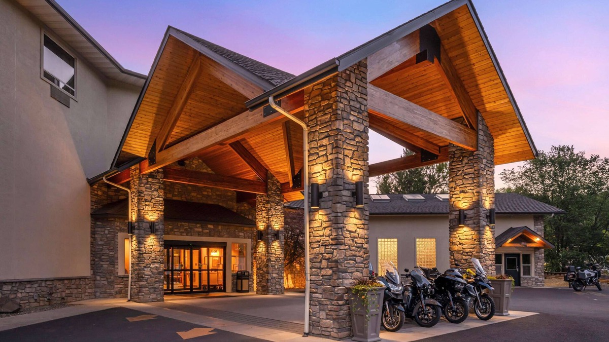 Ahsahka Hotel | Best Western Lodge At River's Edge