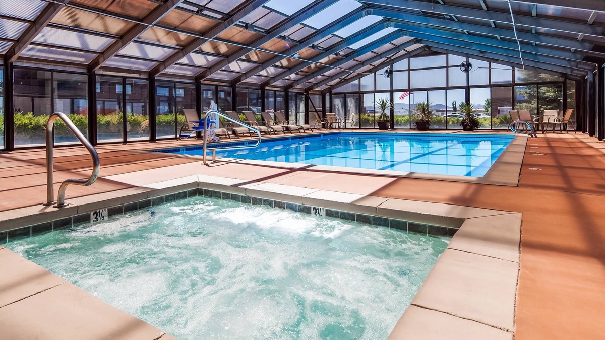 Beaver Hotel | Best Western Paradise Inn