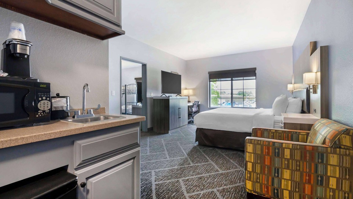Appleton Hotel | Best Western Plus Appleton Airport/Mall Hotel