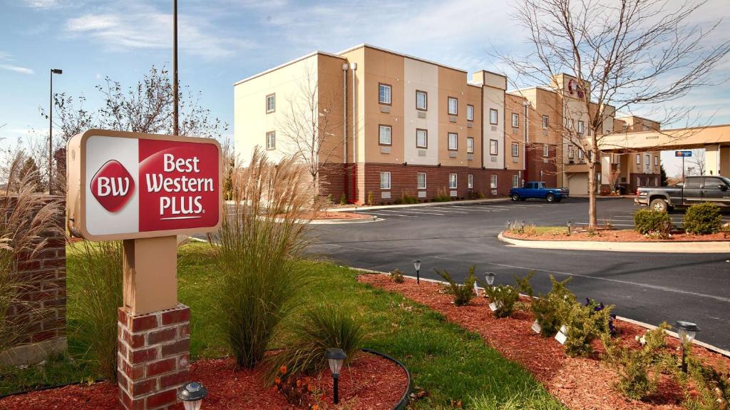 Crawfordsville Hotel | Best Western Plus Crawfordsville Hotel