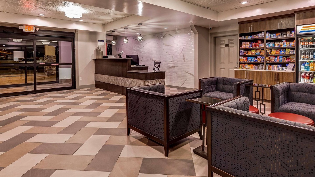 North Shore Hotel | Best Western Plus Heritage Inn