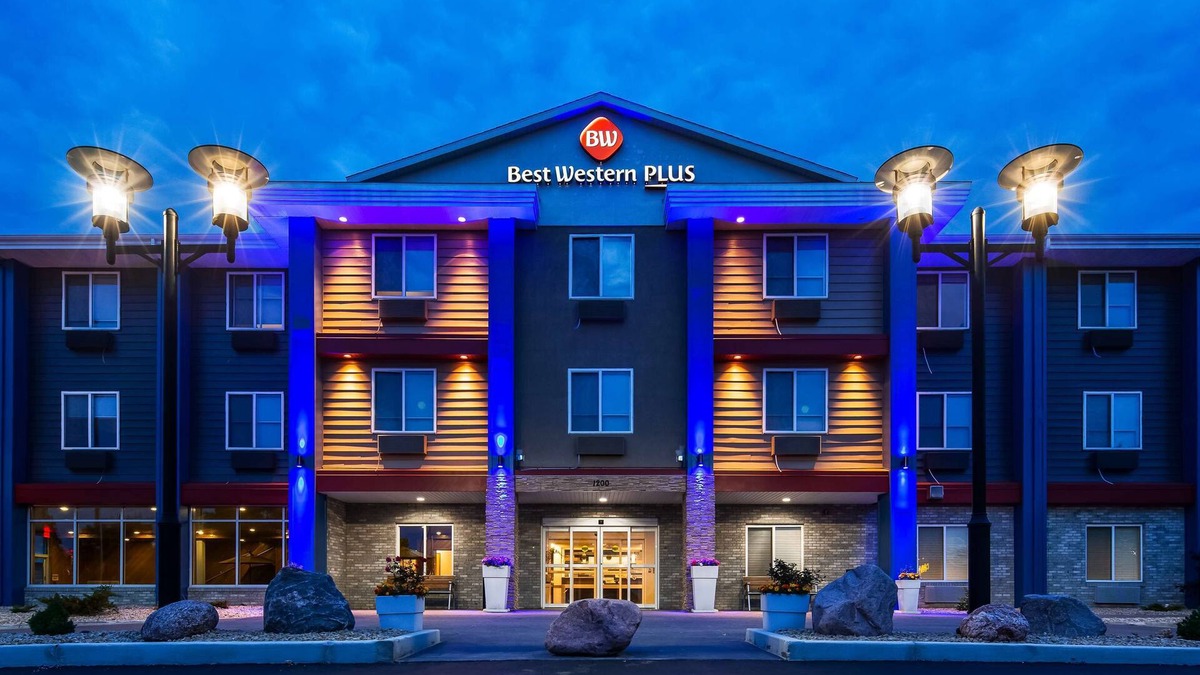 Hudson Hotel | Best Western Plus Hudson I-94