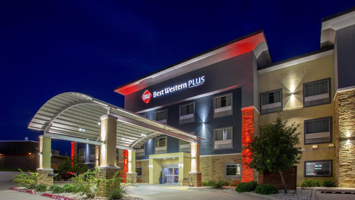 Lampasas Hotel | Best Western Plus Lampasas Inn & Suites