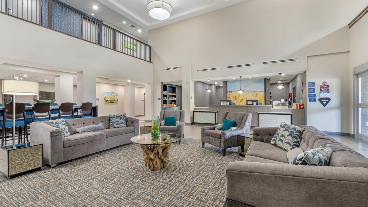 McPherson Hotel | Best Western Plus McPherson