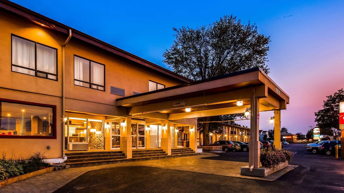 Bells Corners Hotel | Best Western Plus Ottawa/Kanata Hotel & Conference Centre