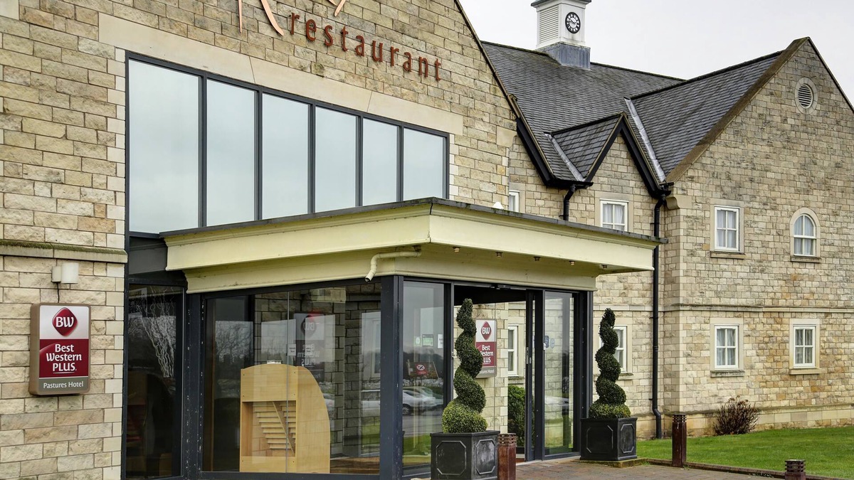 Thurnscoe Hotel | Best Western Plus Pastures Hotel