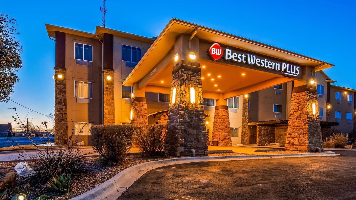 Seminole Hotel | Best Western Plus Seminole Hotel & Suites
