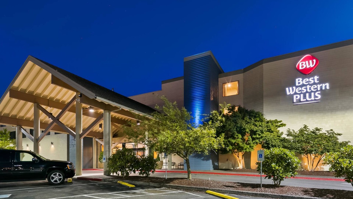 Silverdale Hotel | Best Western Plus Silverdale Beach Hotel