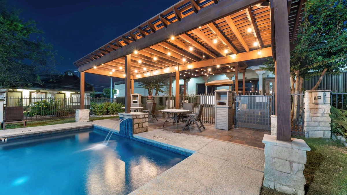 Burnet Hotel | Best Western Post Oak Inn
