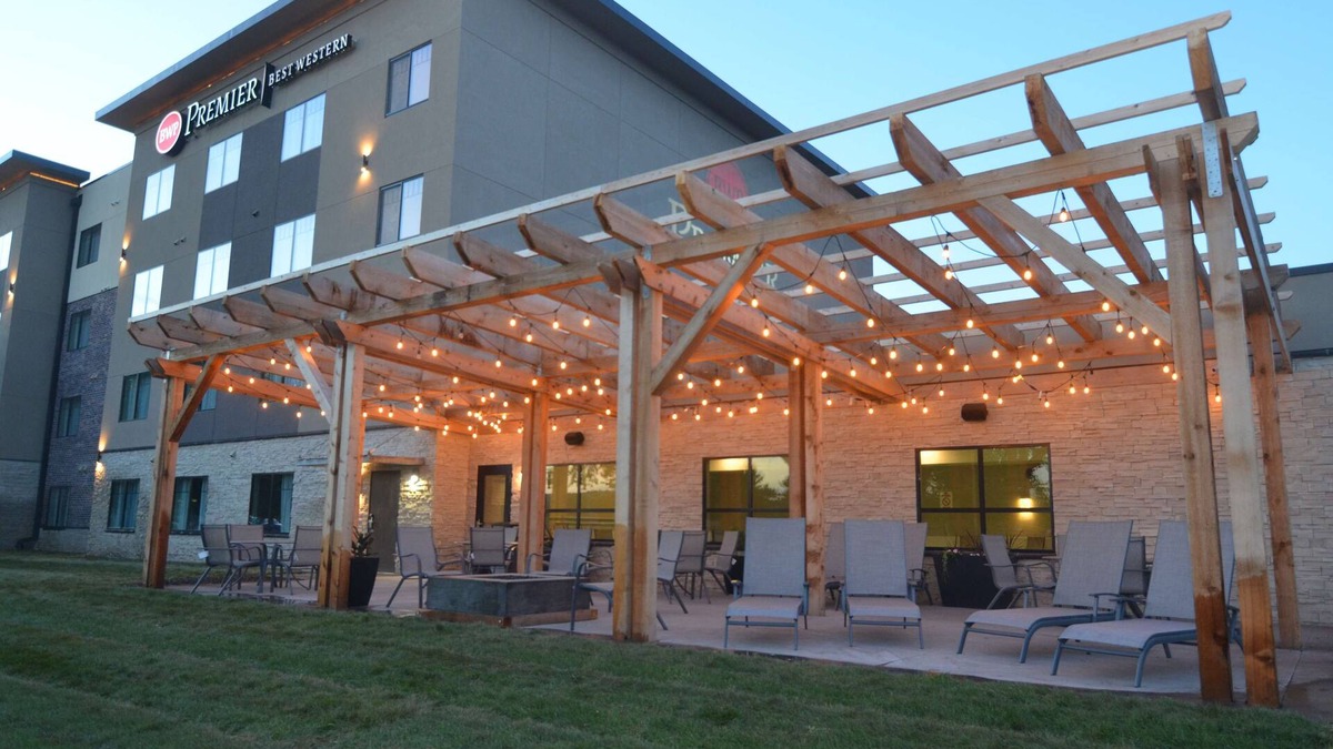 Ankeny Hotel | Best Western Premier Ankeny Hotel