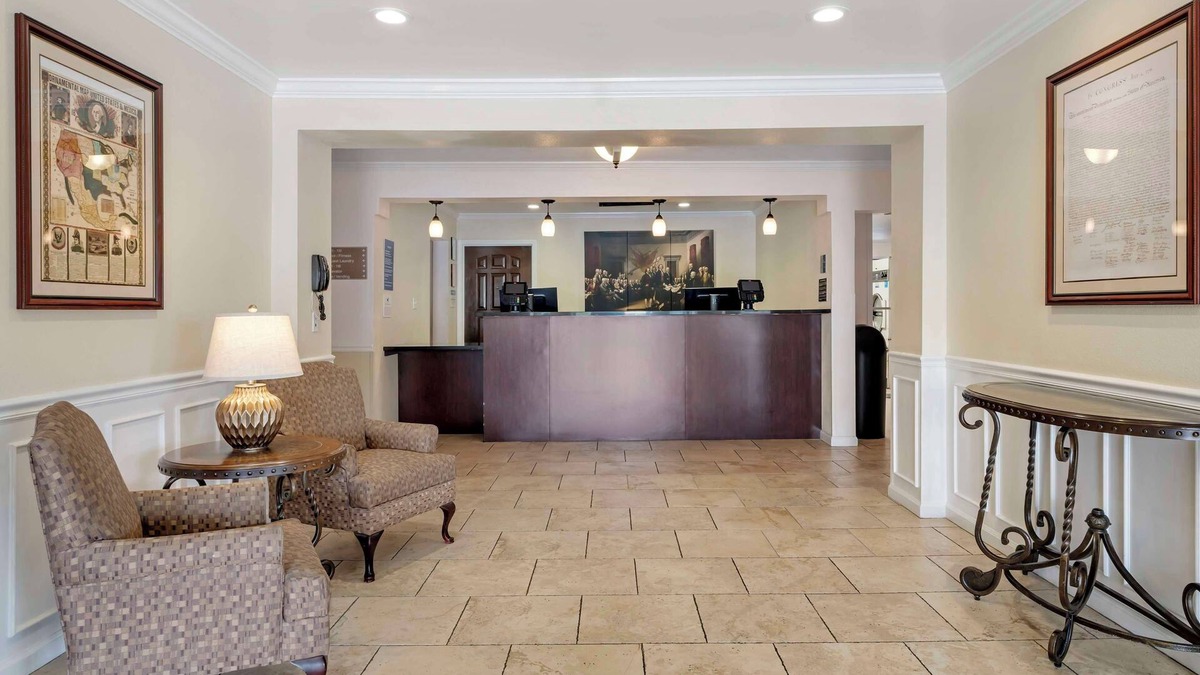 Salinas Hotel | Best Western Salinas Monterey Hotel