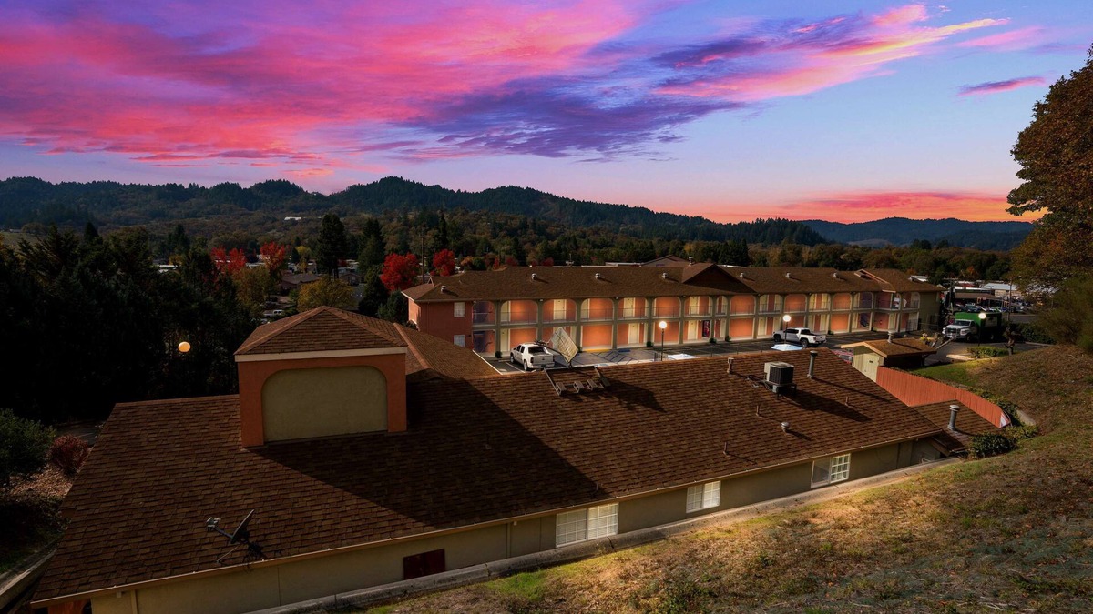 Willits Hotel | Best Western Willits Inn