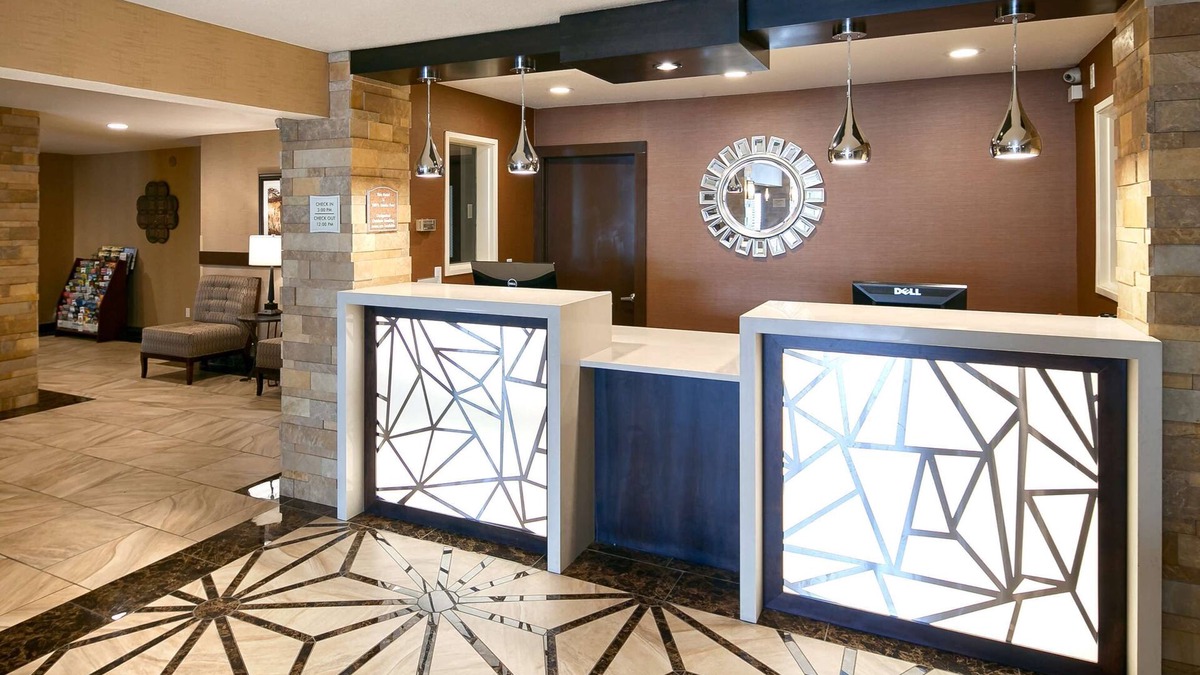 Woodland Hotel | Best Western Woodland Inn