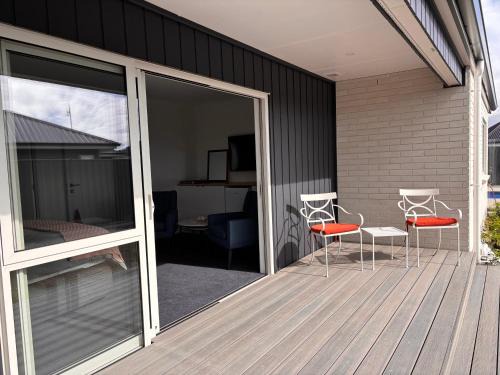 Napier Bed & Breakfast | Bestern on Mohaka